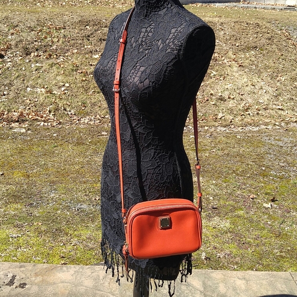 🌺Dooney & Bourke🌺 - Picture 6 of 8